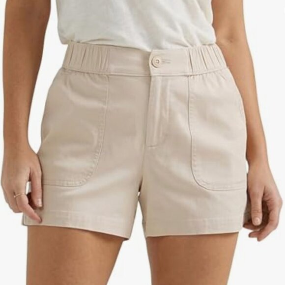 NWT Lee Women's Ultra Lux Comfort Utility Short, greige, 16 - Picture 1 of 5